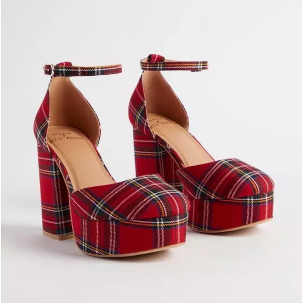 Betsey Johnson x Torrid Red Plaid Platforms | 10.5WW